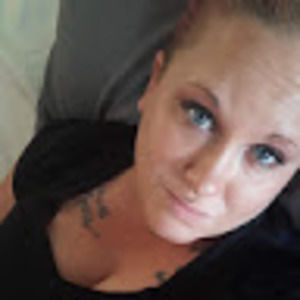 Meet your Posher, Desiree